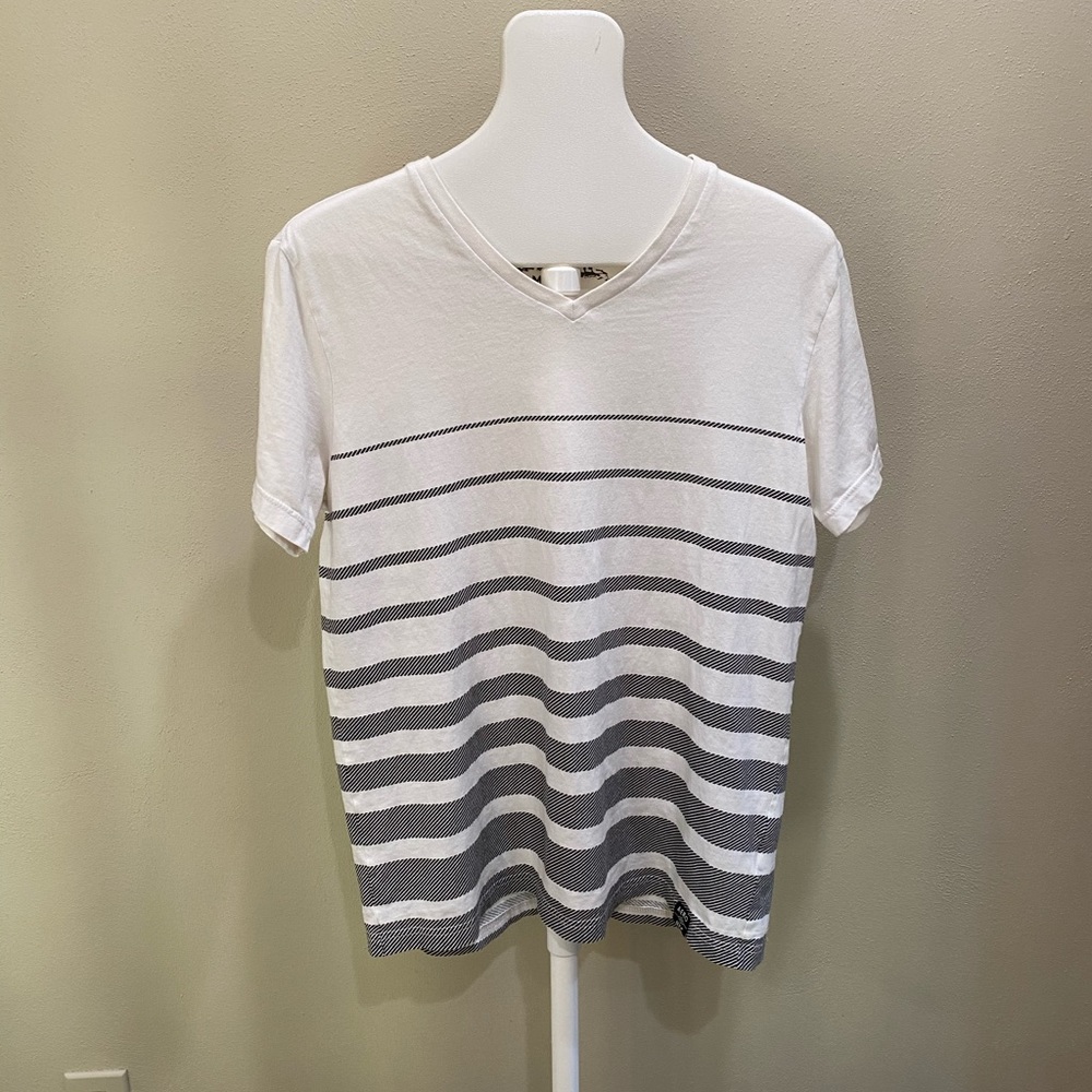 Men’s Aeropostale t-shirt